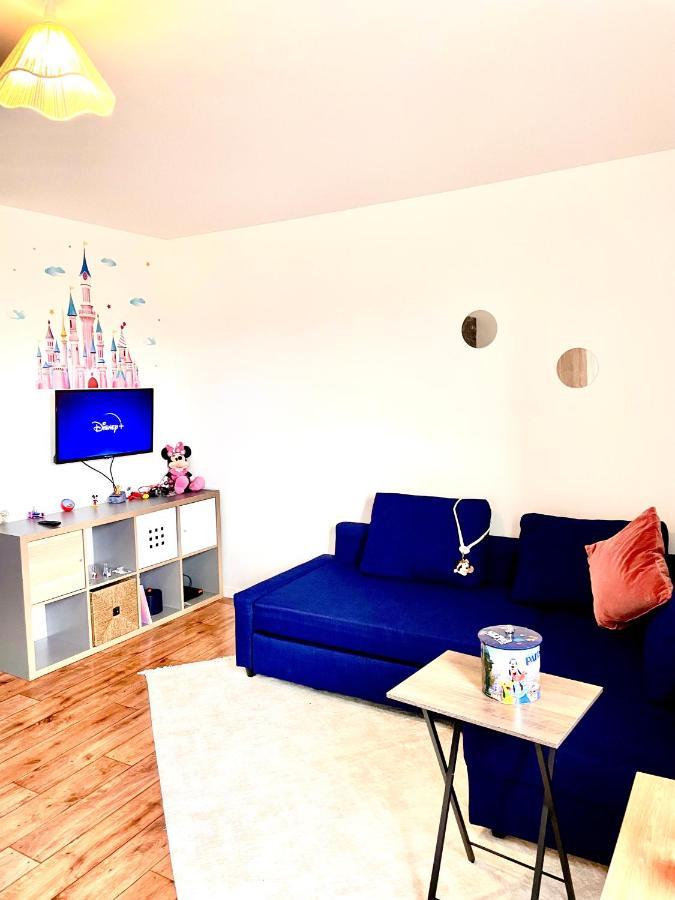5 Min From Disneyland Cozy Retreat Apartment Montevrain Ngoại thất bức ảnh