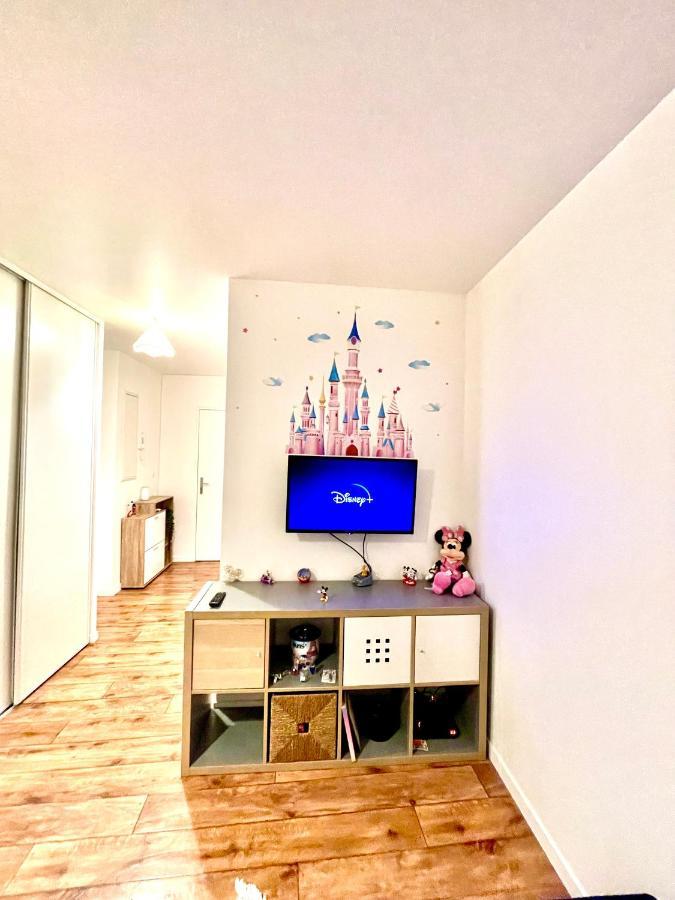 5 Min From Disneyland Cozy Retreat Apartment Montevrain Ngoại thất bức ảnh